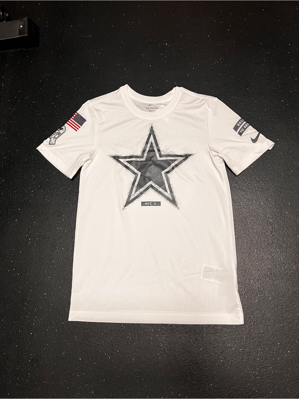 Nike White Short Sleeve Cowboys Star Graphic Tee